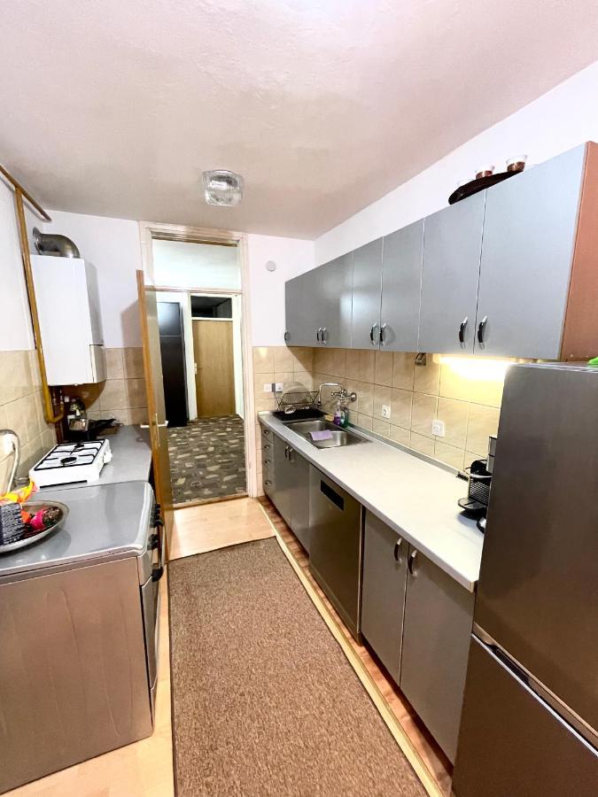 Airport Sarajevo Apartment 2 ภายนอก รูปภาพ