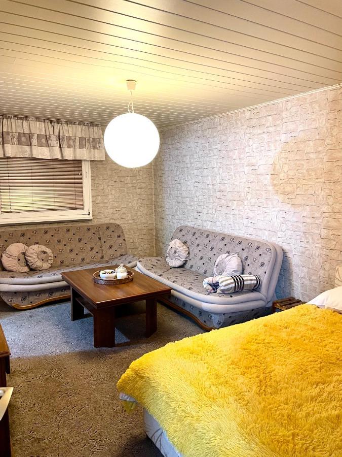 Airport Sarajevo Apartment 2 ภายนอก รูปภาพ